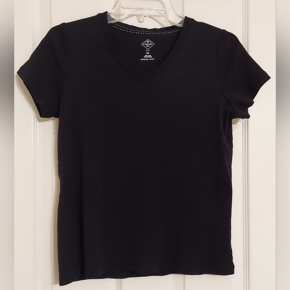 Black St. John's Bay MP Short Sleeve 100% Cotton Shirt. Like new.